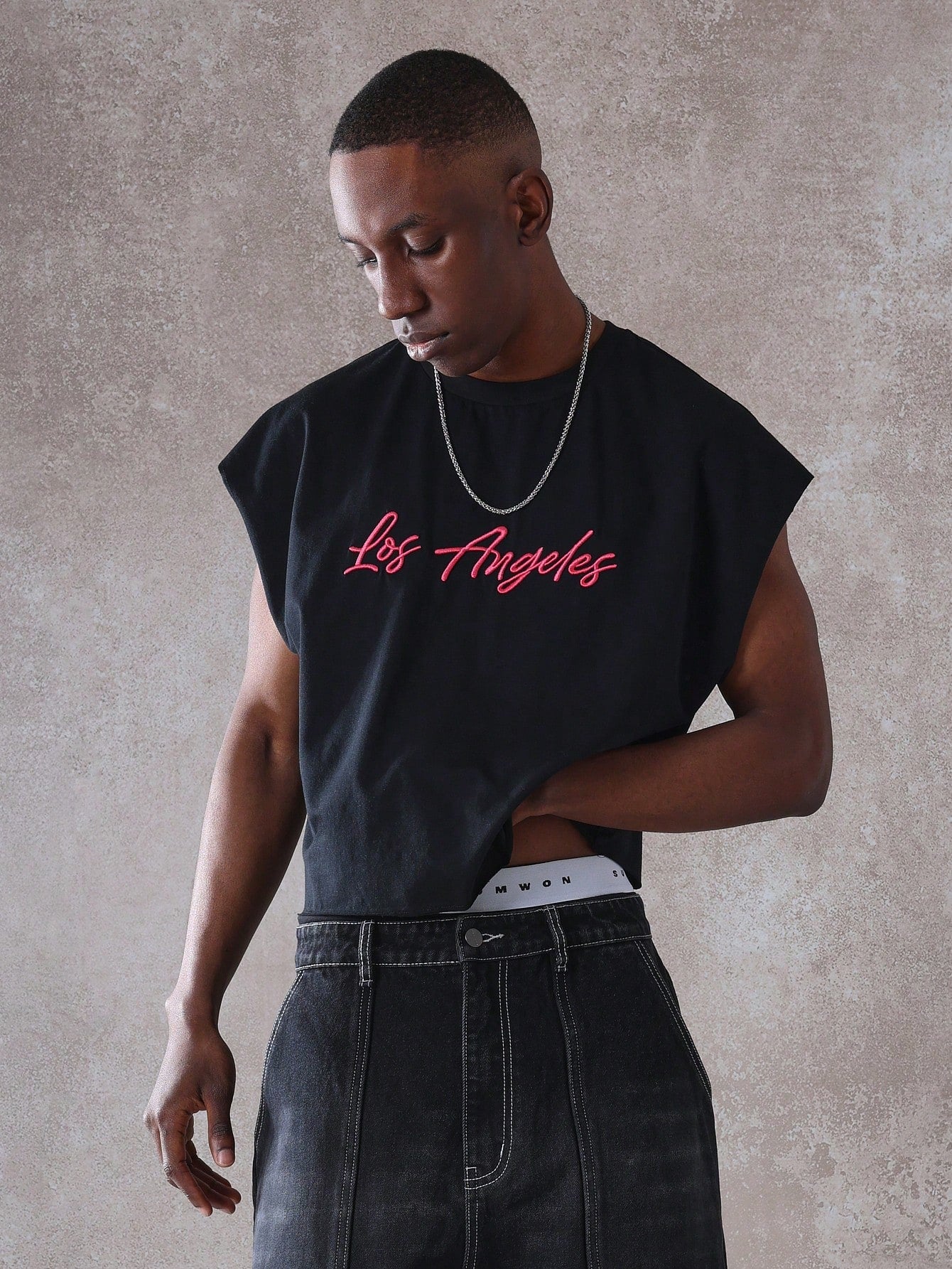 Los Angeles Embroidered Cropped Summer Tank Black tank