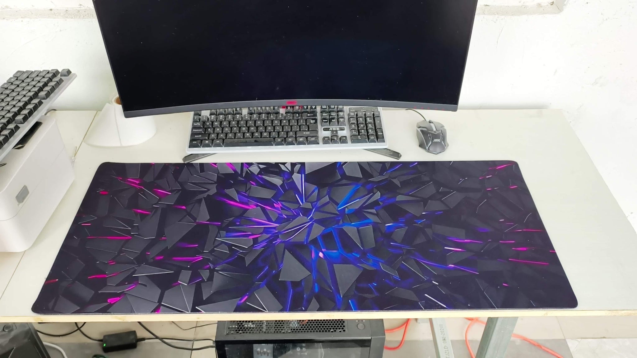 [Futuristic Mouse Pad] Extra-Large Futuristic Black Mouse Pad with Vibrant Neon Lines - High-Quality Rubber Base & Precision Edge Stitching - Durable Desk Mat for Gaming & Office Decor - Ideal Gift, Mouse Pads for Desk
