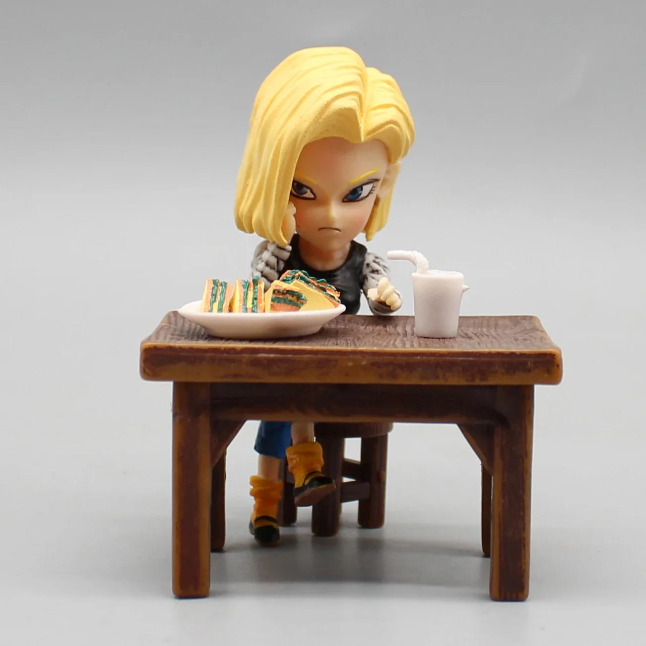 Dragon Ball Z Vegeta Figure Son Goku Son Gohan Kuririn Android 18 Eating 8cm Pvc Action Figures Collection Model Toys Gifts ANDROID 18 No box