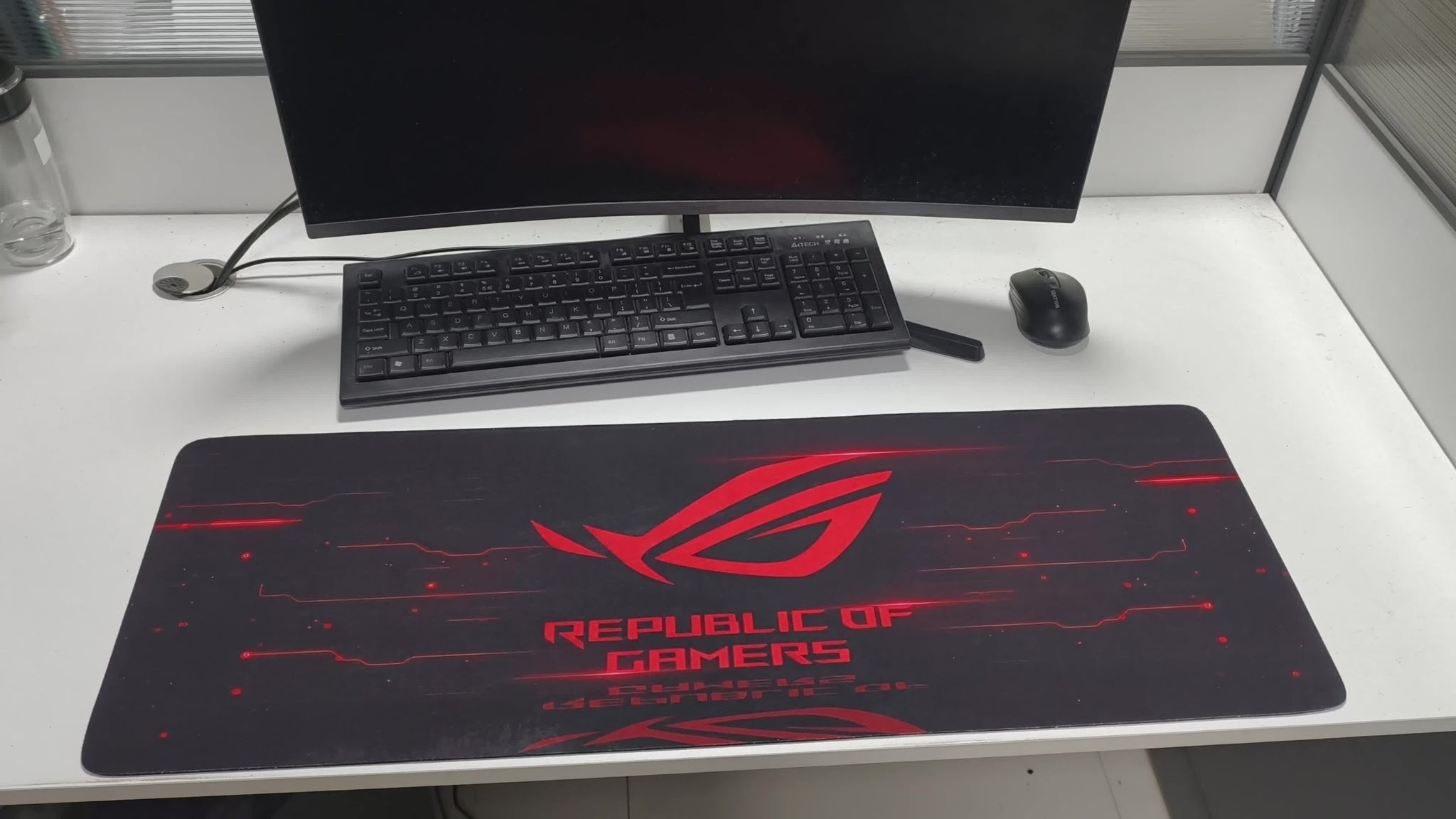 [Gaming Mouse Pad] Red Eye Extra-Large Gaming Mouse Pad - Thick Non-Slip Rubber Desk Mat with Precision Stitched Edges, Washable Surface - Ideal for Gamers & Office Use, Durable Computer Accessory, Large Mouse Pads for Desk, Bold Logo Design