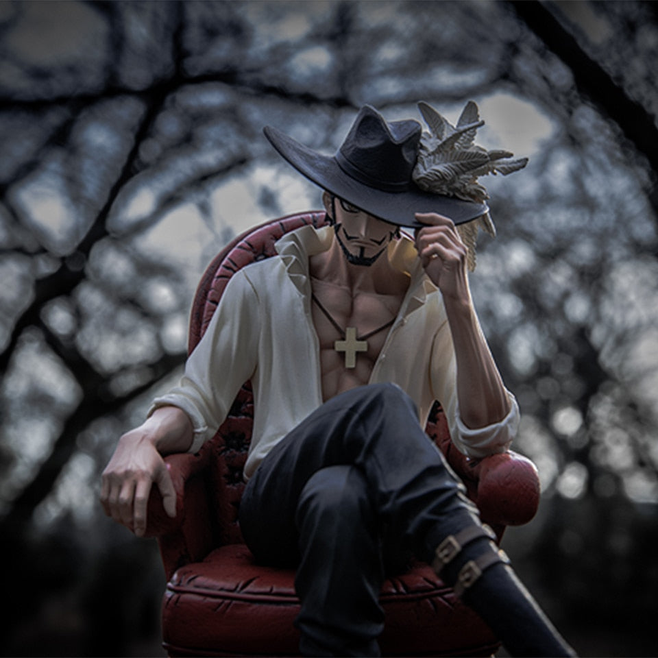 Dracule Mihawk Figure V1 Figures