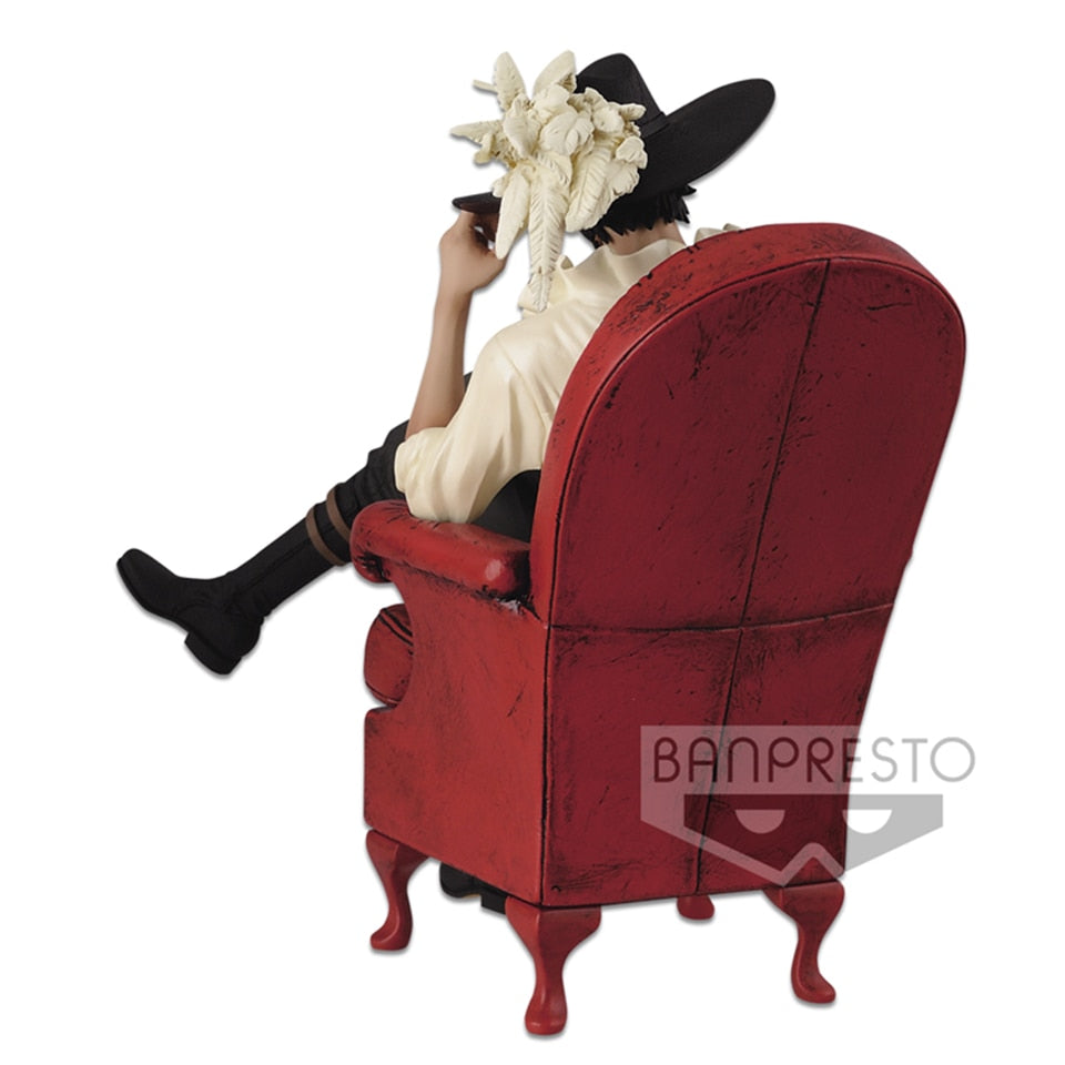 Dracule Mihawk Figure V1 Figures