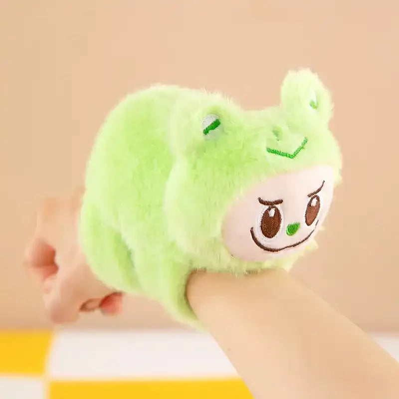 Laboobu Loop Plush Hand Bracelet Light Green Plush Toys