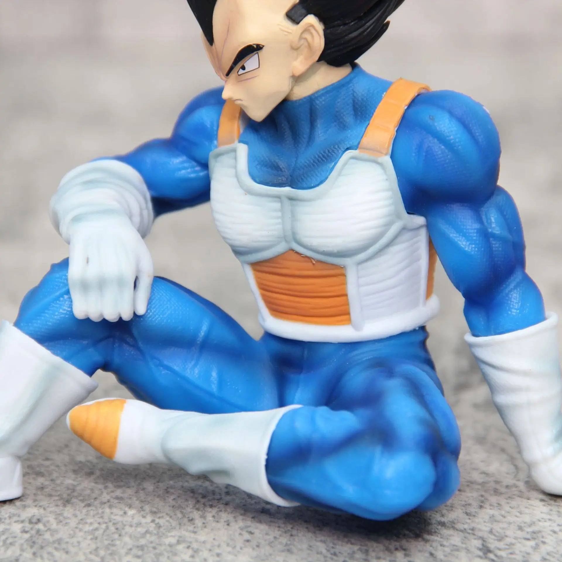 15cm Special Price Bag Dragon Ball Seated Vegeta Model Figure Super Saiyan Prince Animation Model Peripheral Desktop Ornaments