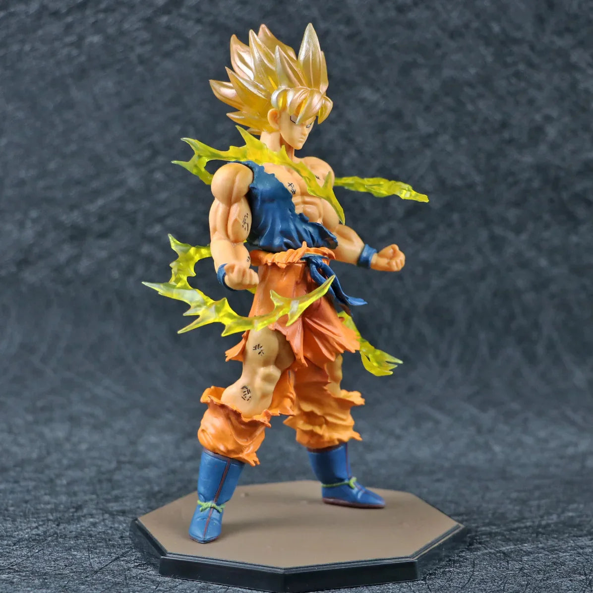 Anime Dragon Ball Son Goku Super Saiyan Figure 17cm/6.69in Goku DBZ Action Figure Model Gifts Collectible Figurines for Kids
