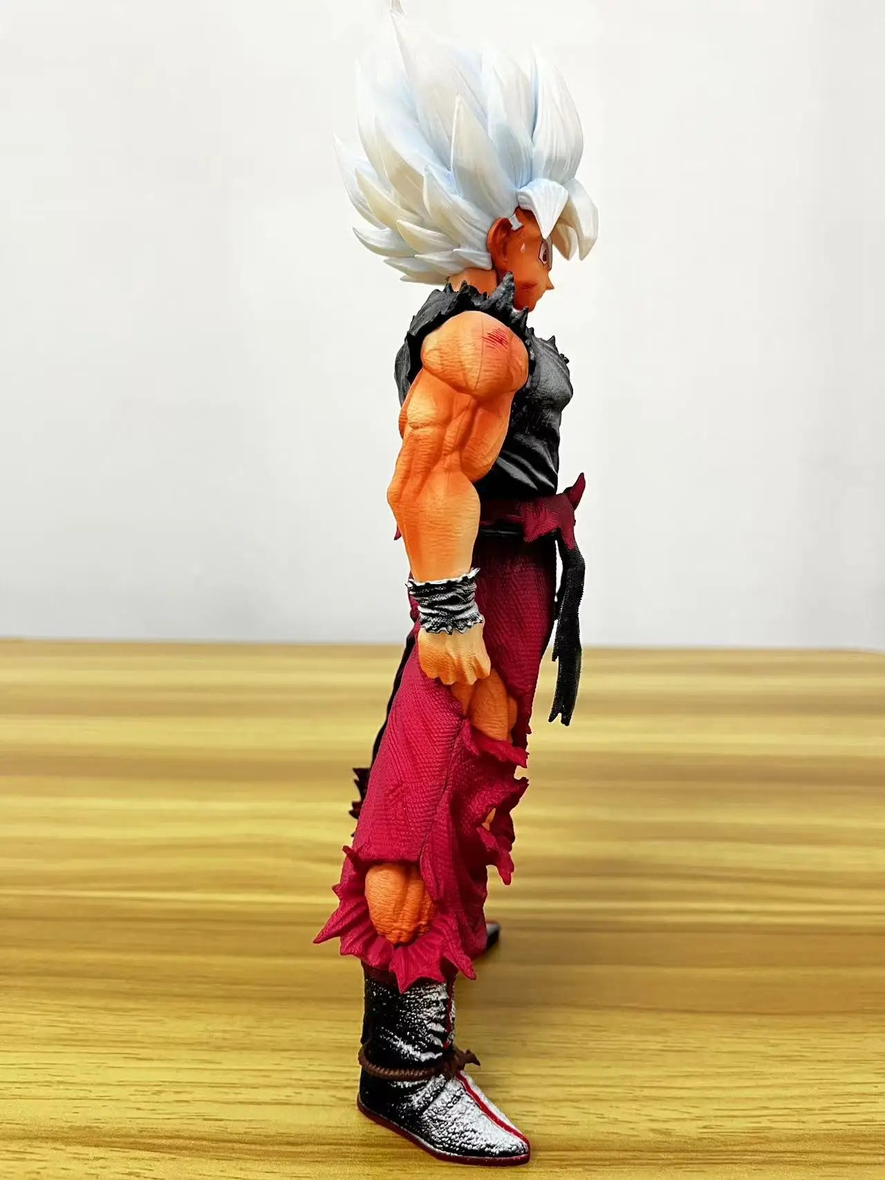 28cm Dragon Ball Anime Figure Super Saiyan Son Goku Character Action Figure PVC Model Statue Decoration Collection Toys Gift