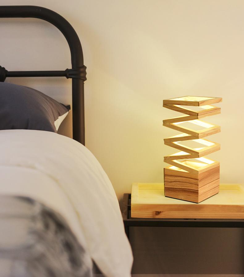 Calarbo™ Ludwig - Accordion Desk Lamp Light