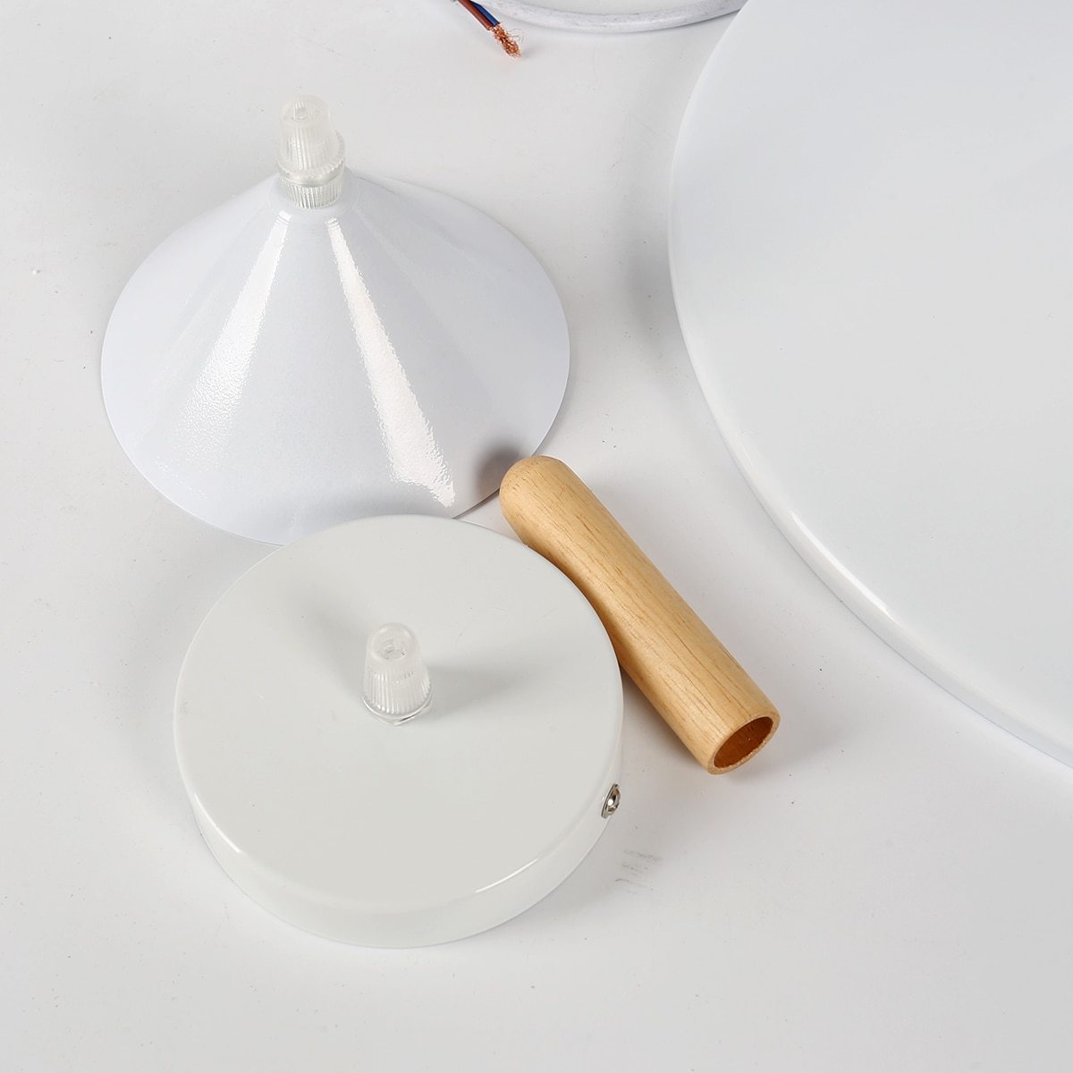 Calarbo™ Jule - Modern Iron Pendant Light