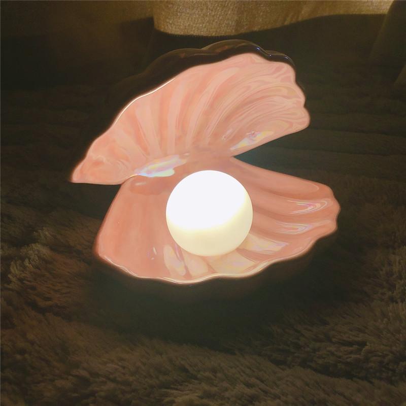 Calarbo™ Sirenita - Pearl & Shell Desk Lamp